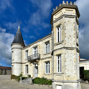 STAY AT THE CHATEAU DU PLESSIS - IMMERSION - CAMUS COGNAC